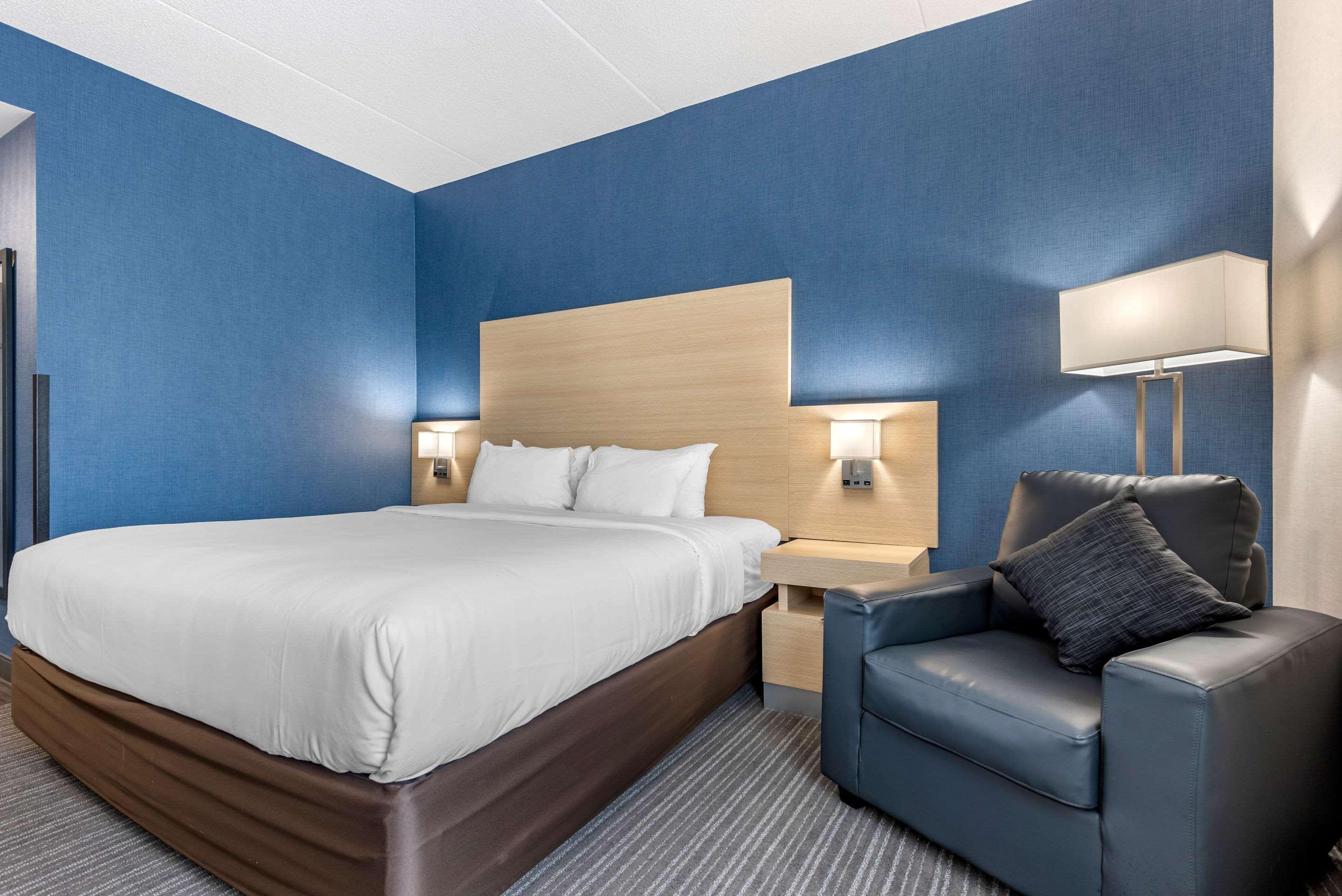 Quality Inn & Suites Оквілл Екстер'єр фото